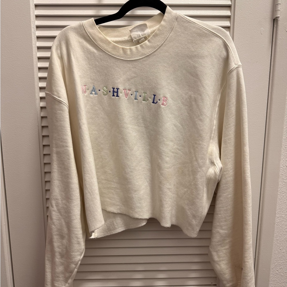 Cream Nashville Graphic Women's Crewnecn